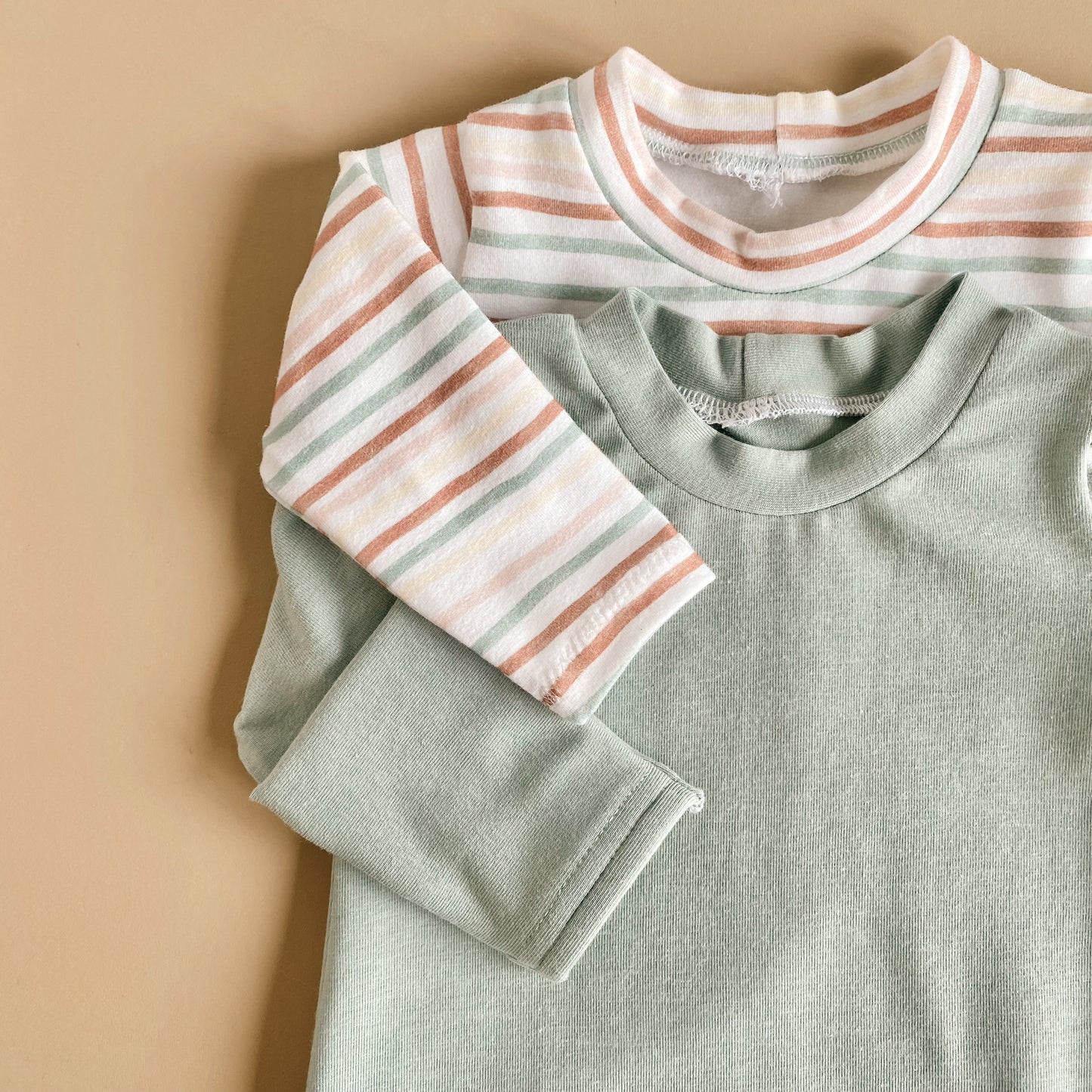 Knotted Gown Preemie-6m PDF Pattern